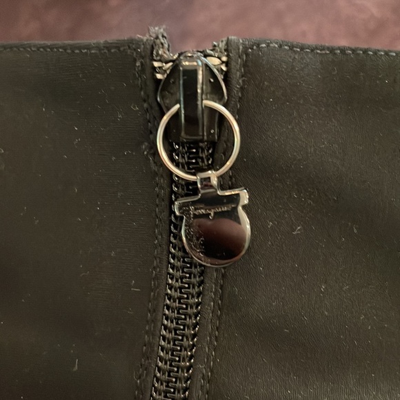 Ferragamo ankle booties - Picture 2 of 7